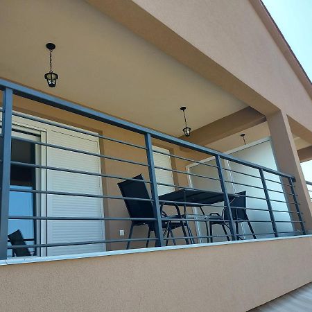 Apartmani Sunce スヴェティ・ペタル エクステリア 写真