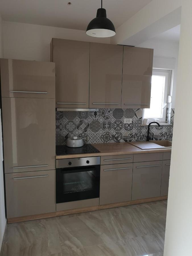 Apartmani Sunce スヴェティ・ペタル エクステリア 写真