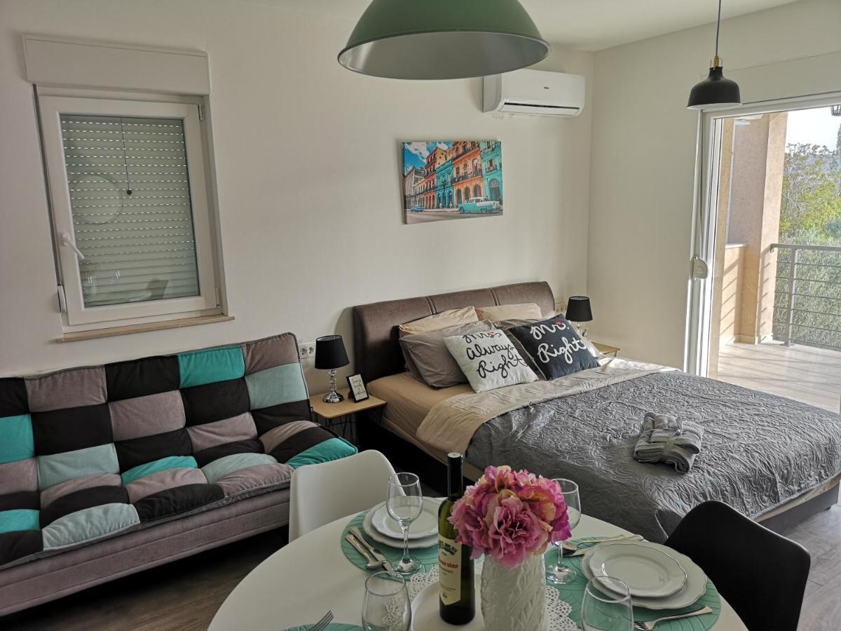 Apartmani Sunce スヴェティ・ペタル エクステリア 写真